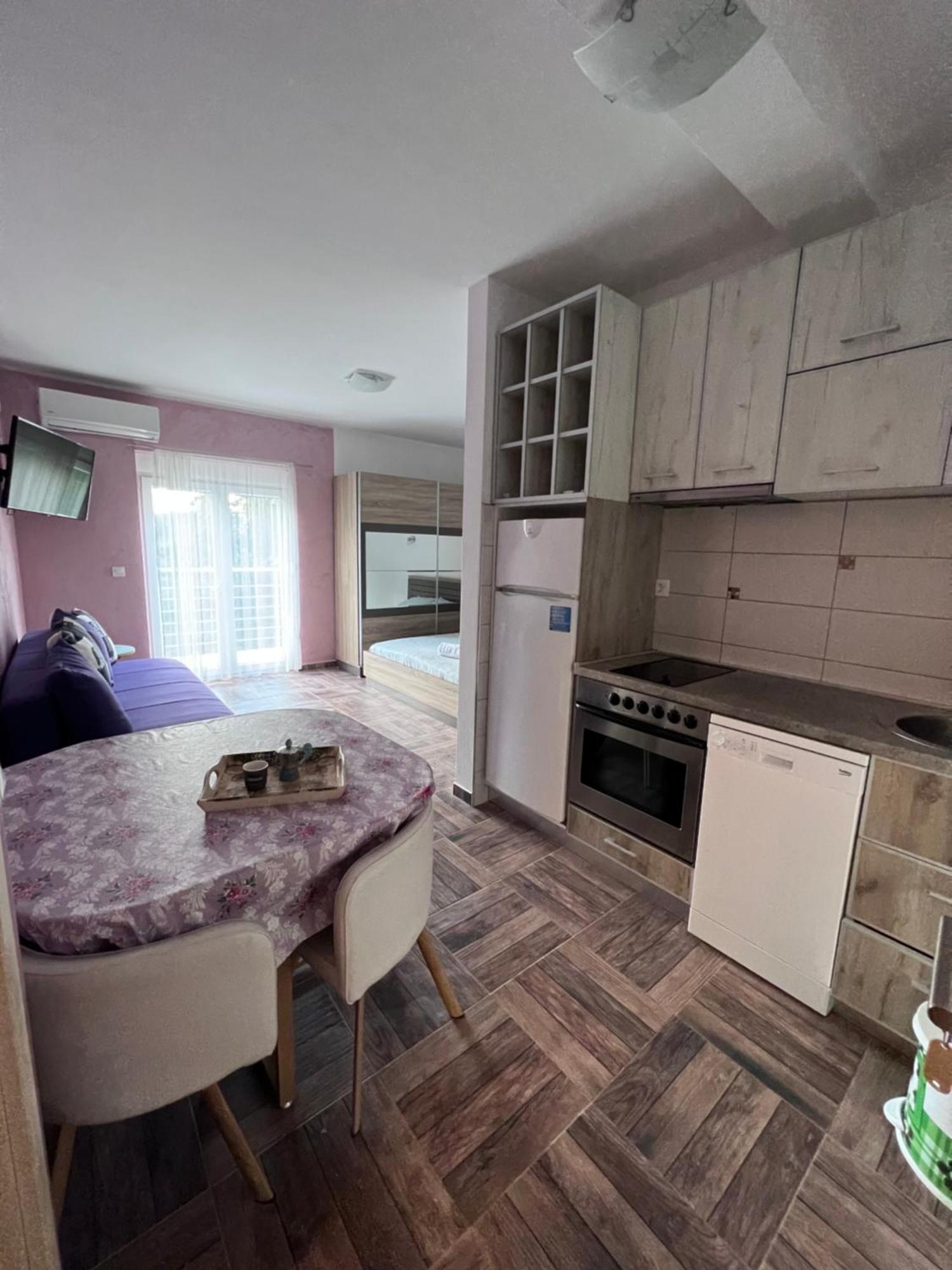 Apartmani Vivami Budva Buitenkant foto