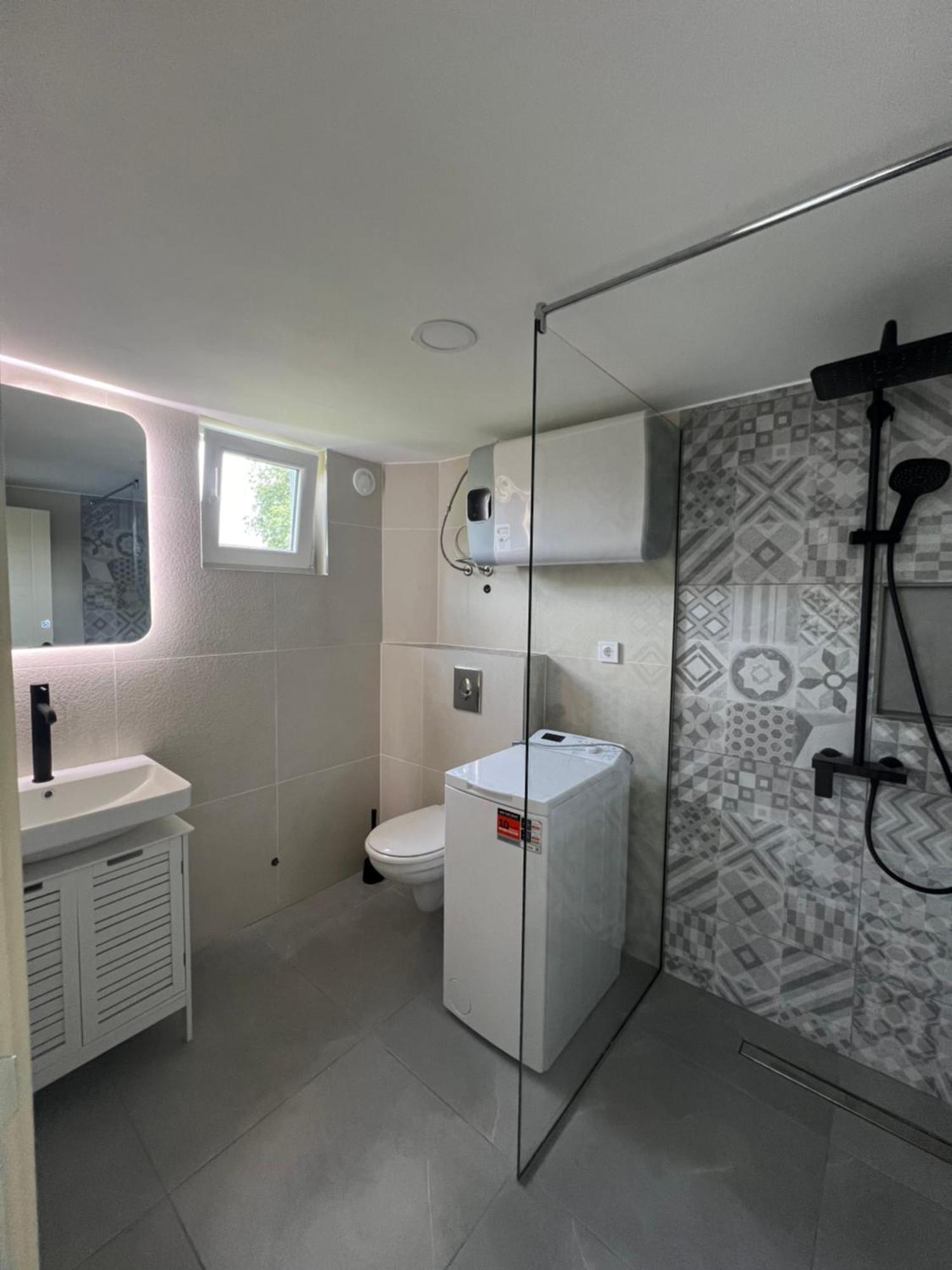 Apartmani Vivami Budva Buitenkant foto